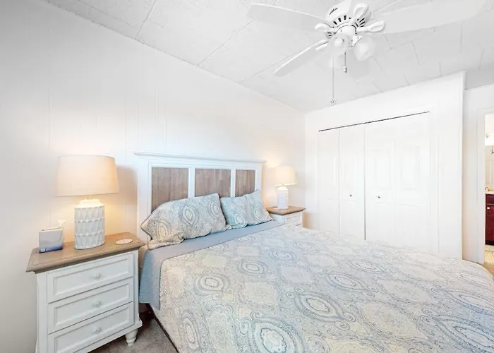 Comfortable And Convenient Oceanside With Shared Pool Free Wifi & Balcony *